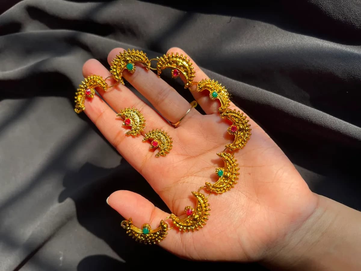 Traditional Gold-Tone Crescent Moon Choker Set with Red & Green Stones