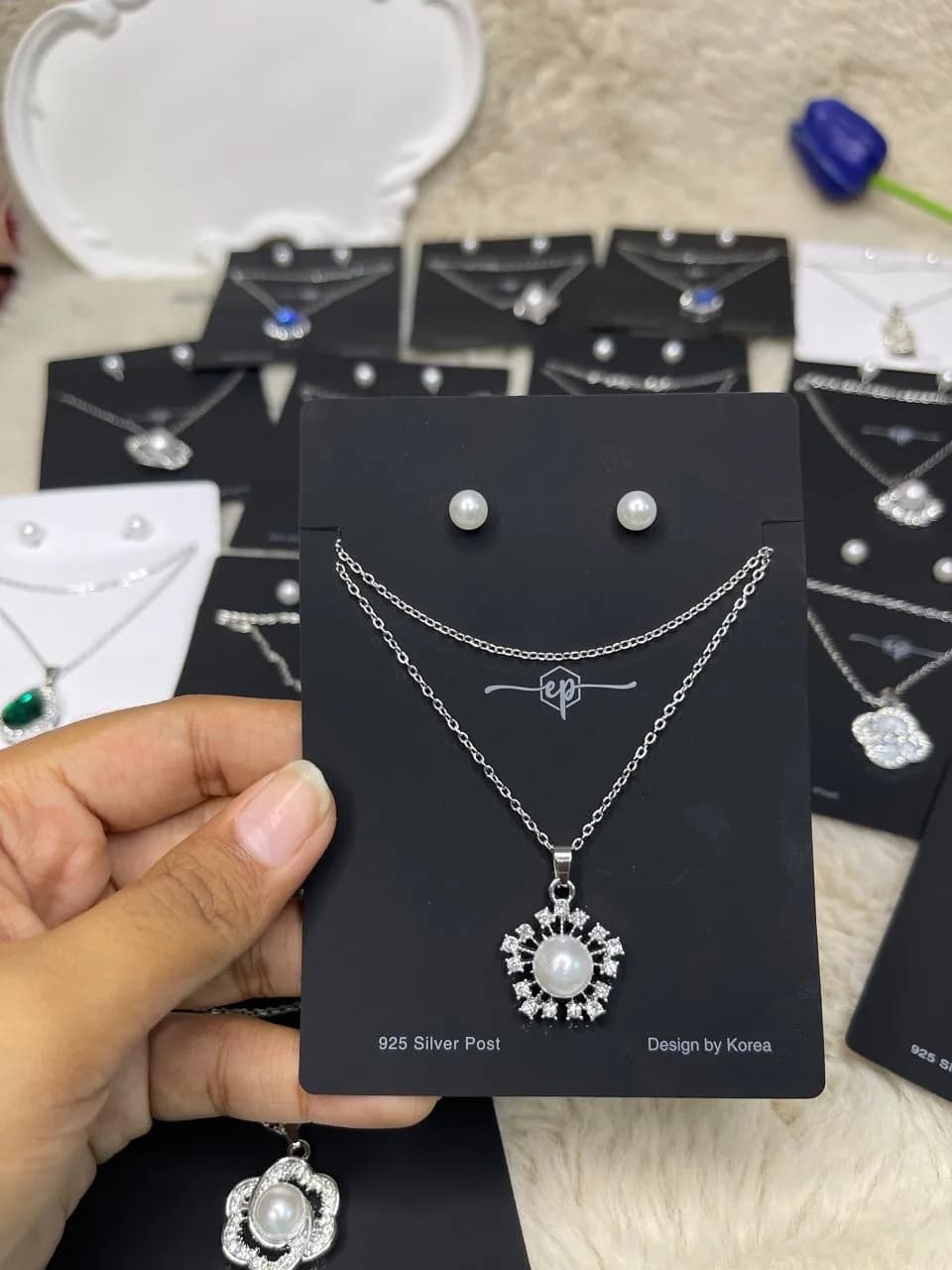 Elegant Pearl Starburst Necklace & Earring Set - Korean Design