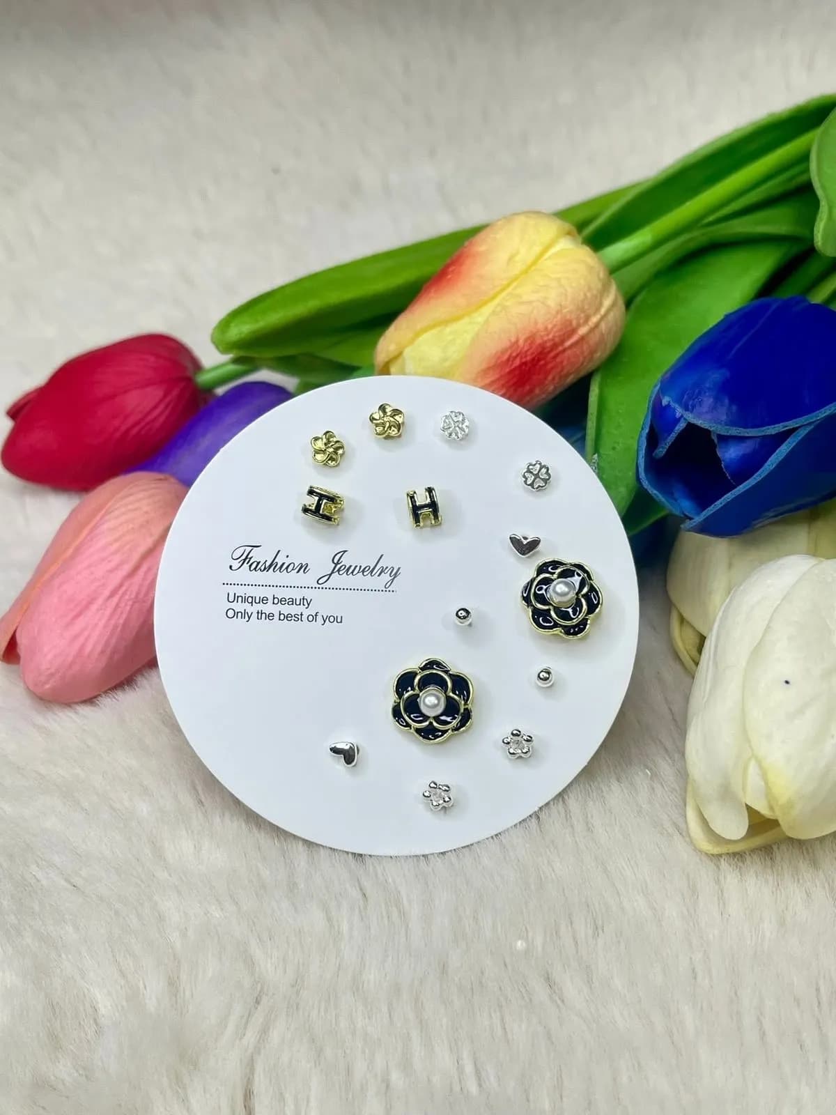 7-Pair Versatile Stud Earring Set - Floral & Minimalist Designs