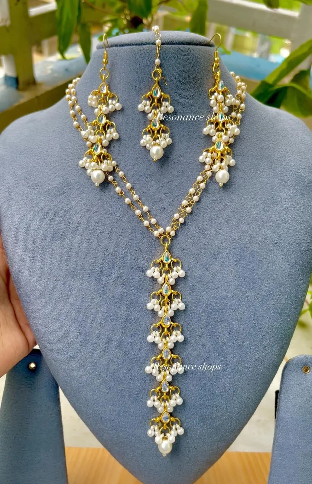 Elegant 90s Long Necklace Set